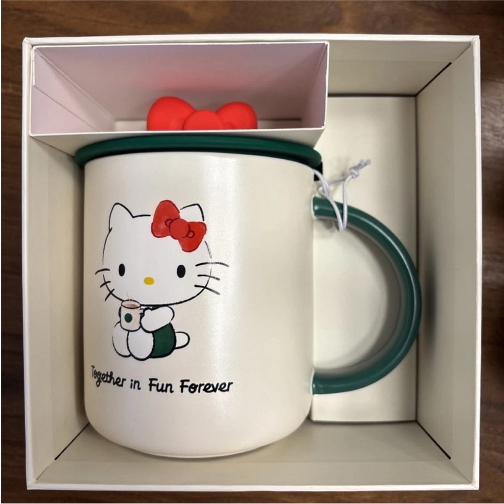 Lot Of 4 Starbucks x Hello Kitty 2025 Limited  Mug, Tumblers  & 24 Oz Cold Cup - Picture 4 of 5
